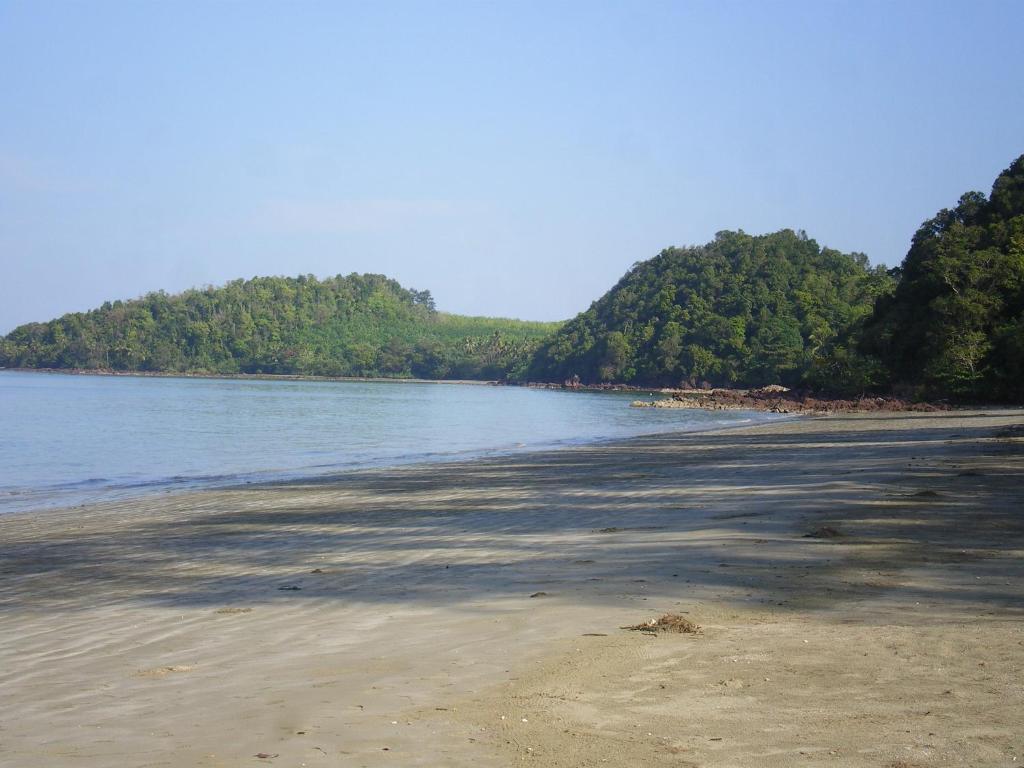 Sukorn Andaman Beach Resort Ko Sukon Exterior foto