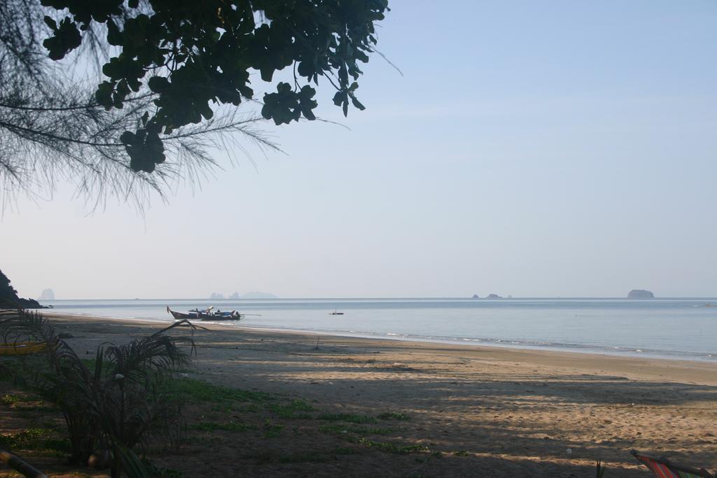 Sukorn Andaman Beach Resort Ko Sukon Exterior foto