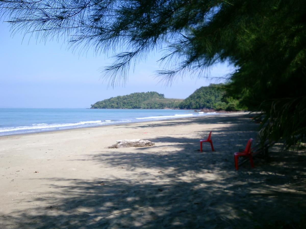 Sukorn Andaman Beach Resort Ko Sukon Exterior foto